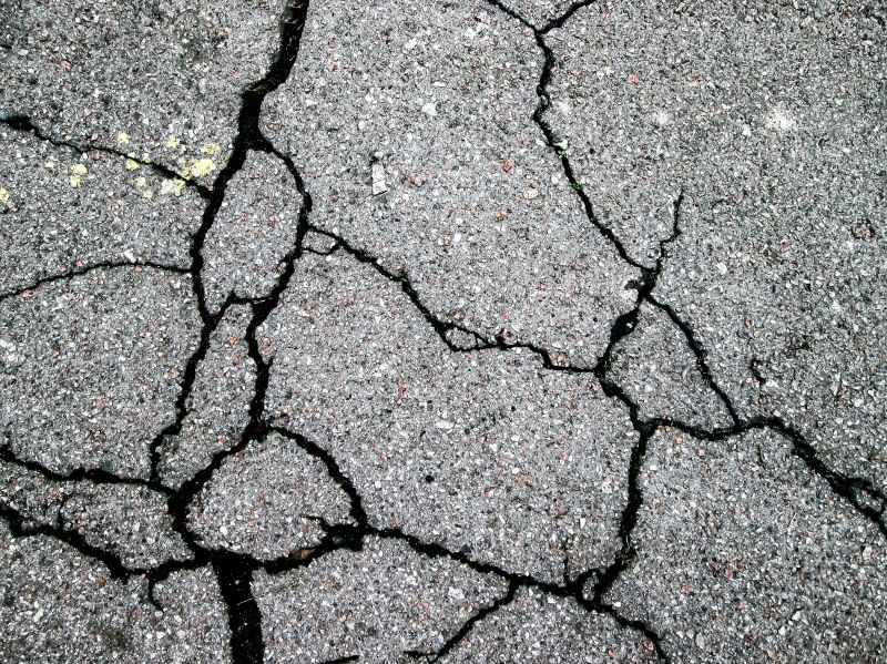 Asphalt Cracks Repair in Orange County, CA