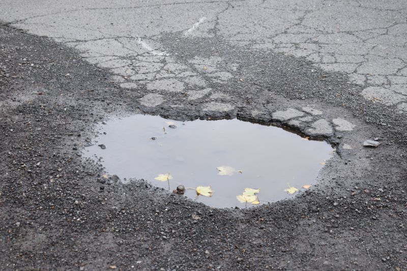 Asphalt Pothole Filling in Temecula, CA